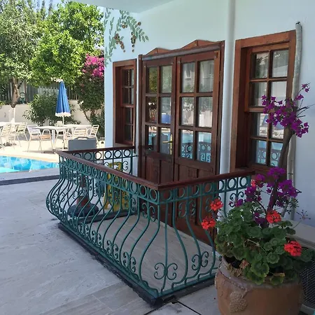 Ipek Kemer